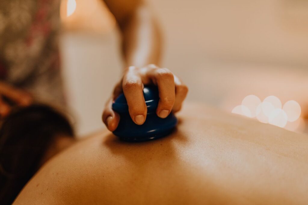 pexels-karola-g-6629523